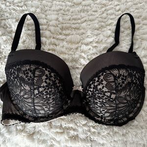 Victoria Secret Bra Black & Cream lace 36D